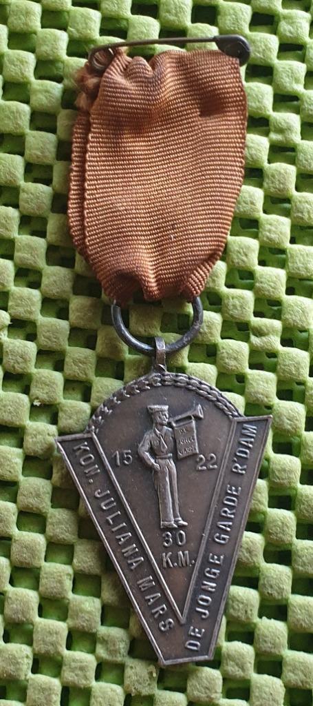Medaille:  Kon. Juliana mars , de jonge garde Rotterdam, Postzegels en Munten, Penningen en Medailles, Overige materialen, Nederland