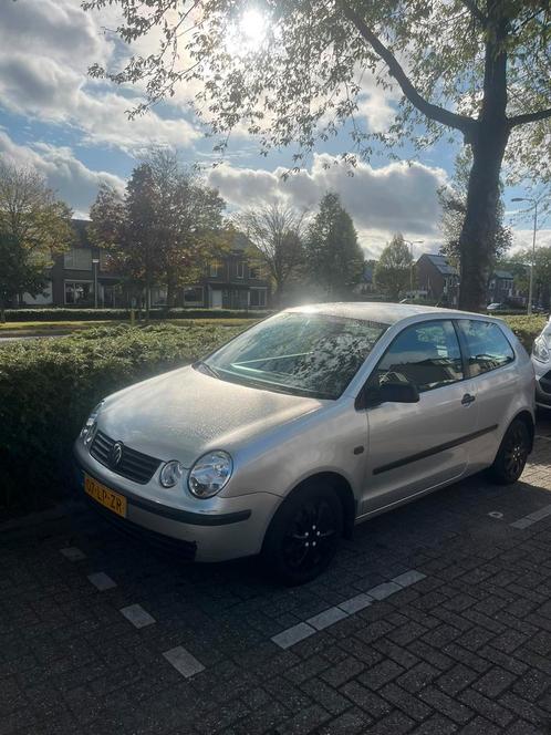 Volkswagen Polo 1.4 55KW 2003 Grijs, Auto's, Volkswagen, Particulier, Polo, Airbags, Airconditioning, Apple Carplay, Bluetooth