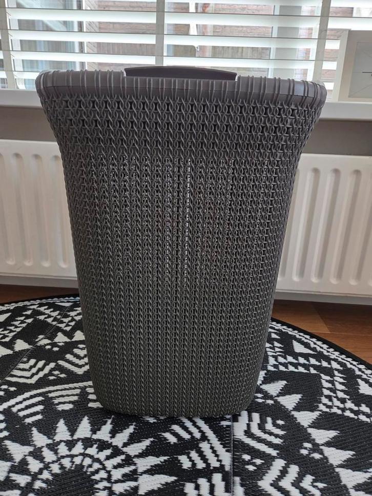 Wasmand Curver Taupe - Stijlvol en Praktisch!, Huis en Inrichting, Woonaccessoires | Prullenbakken, Zo goed als nieuw, Kunststof