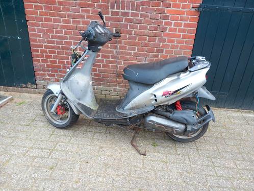 Cross scooter sym 2tact, Fietsen en Brommers, Scooters | Overige merken, Zo goed als nieuw, Ophalen