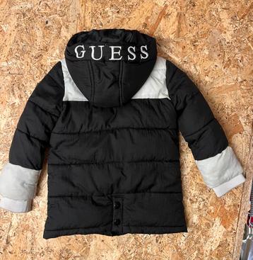 Guess jas maat 2 jaar beschikbaar voor biedingen
