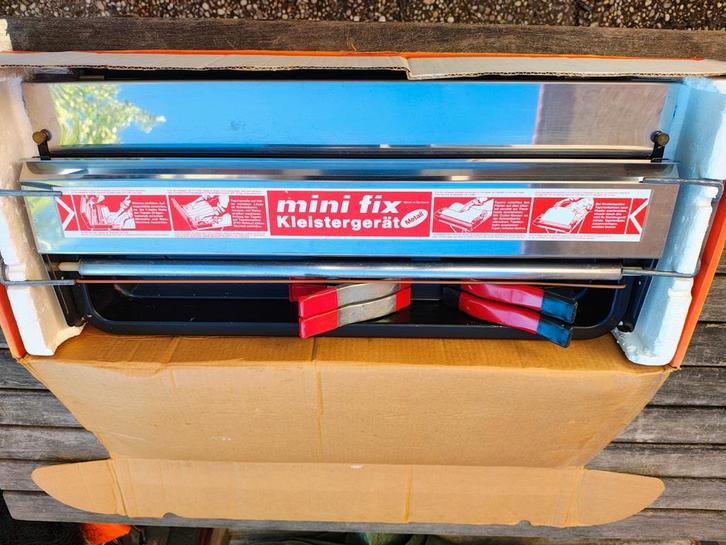 Behangplakmachine merk Minifix, Doe-het-zelf en Verbouw, Schildersmaterialen, Zo goed als nieuw, Overige typen, Ophalen of Verzenden