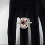 Elegante ring met Rozenkwarts & Diamanten, Overige materialen, Nieuw, Ophalen of Verzenden, 17 tot 18