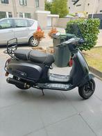 Nette scooter te koop!, Fietsen en Brommers, Snorfietsen en Snorscooters, Gebruikt, Benzine, Ophalen, Overige merken