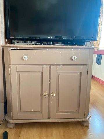 GRATIS OPHALEN! Commode kast beschikbaar voor biedingen