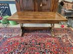 Antieke eettafel, Ophalen