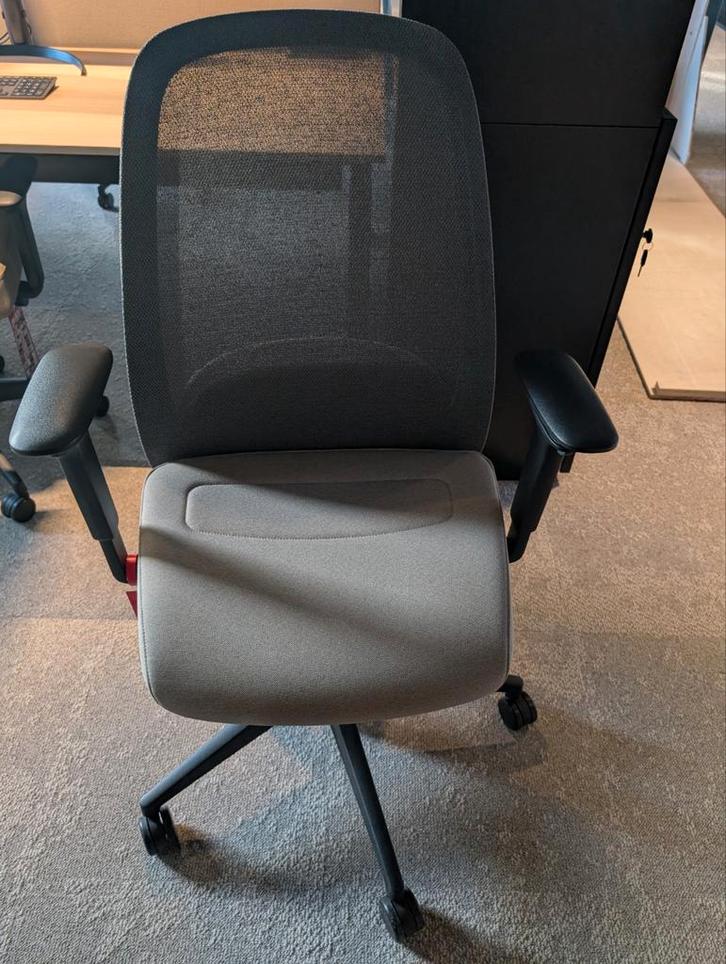 8 Nieuwe Interstuhl Bureaustoelen - Nooit Gebruikt!, Huis en Inrichting, Bureaustoelen, Nieuw, Bureaustoel, Zwart, Ergonomisch