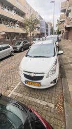 Chevrolet Spark 1.0 Bifuel 2011 Wit, Auto's, Chevrolet, Voorwielaandrijving, 839 kg, 4 cilinders, Origineel Nederlands