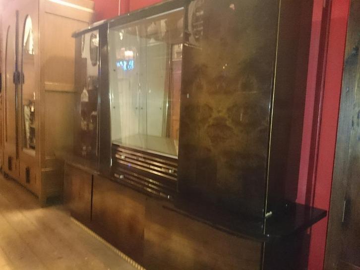 Uniek hoogglans wandmeubel kast of bergmeubel echt vintage, Antiek en Kunst, Antiek | Meubels | Kasten, Ophalen