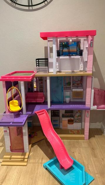 Barbie’s Droomhuis  beschikbaar voor biedingen