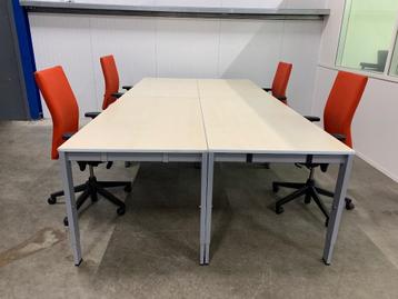 Vepa verstelbare bureau's - Grote partij gebruikte bureaus beschikbaar voor biedingen