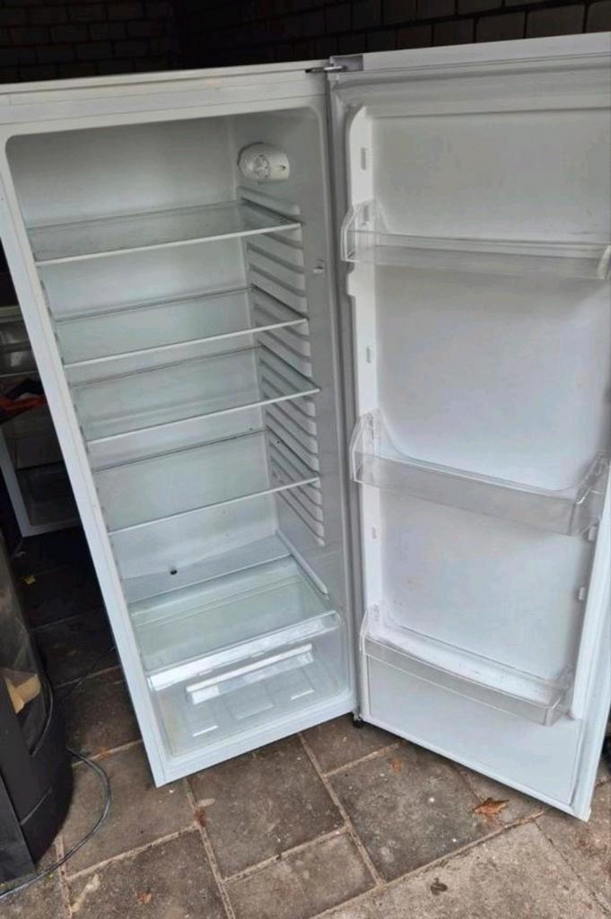 Mooie ruime koelkast!, Witgoed en Apparatuur, Koelkasten en IJskasten, Zo goed als nieuw, Zonder vriesvak, 45 tot 60 cm, Ophalen