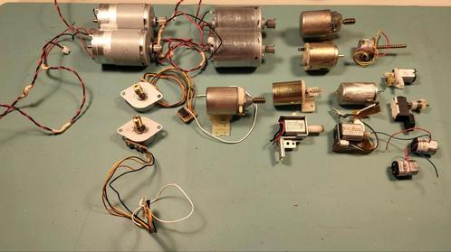Motoren mini laagspanning. En groot 220V, en schakelaars., Doe-het-zelf en Verbouw, Elektra en Kabels, Ophalen of Verzenden