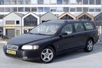 Volvo V70 2.4 170PK Automaat * NL AUTO *, Auto's, Volvo, Beige, 2435 cc, 170 pk, Euro 4