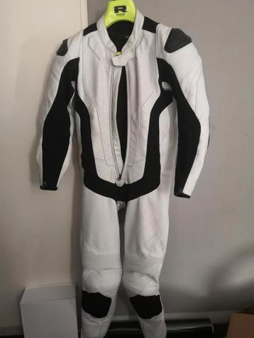 Witte XS/S Geen Logo's Macna Racing Leer pak beschikbaar voor biedingen