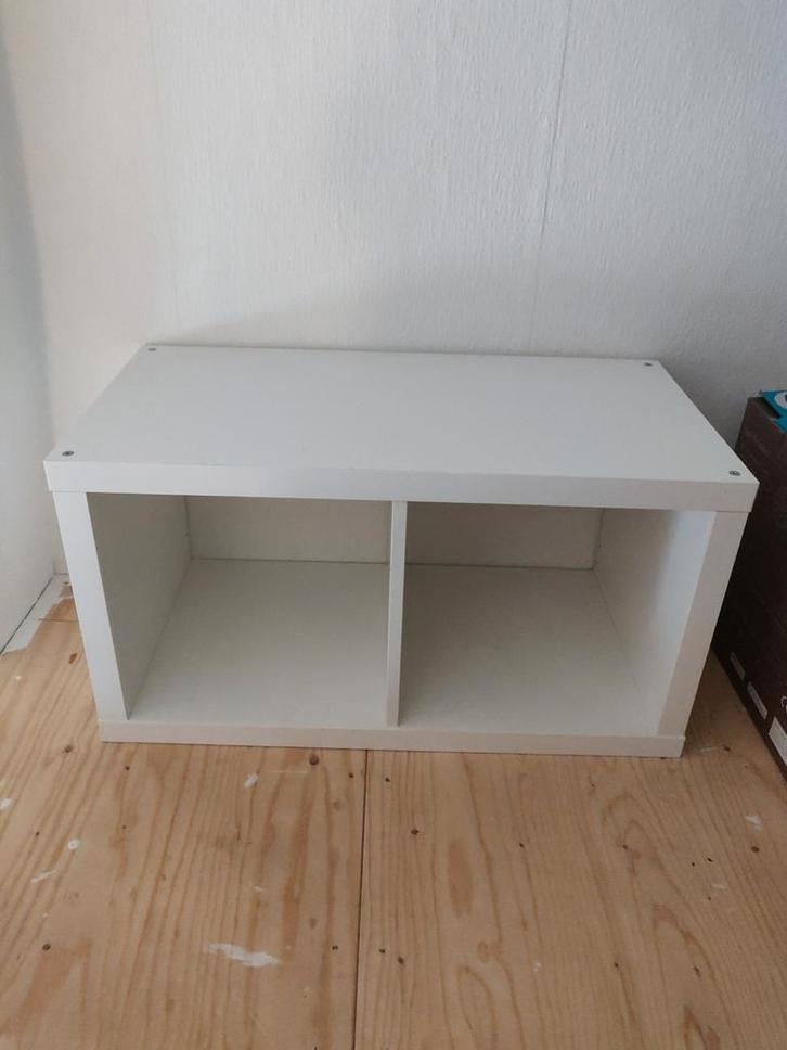 Witte Ikea Kallax kast - 2 vakken, Huis en Inrichting, Kasten | Boekenkasten, Gebruikt, Minder dan 50 cm, Minder dan 100 cm, 25 tot 50 cm