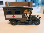 1910 Renault ambulance red cross 1/35, Hobby en Vrije tijd, Modelauto's | Overige schalen, Ophalen of Verzenden, Nieuw, Bus of Vrachtwagen