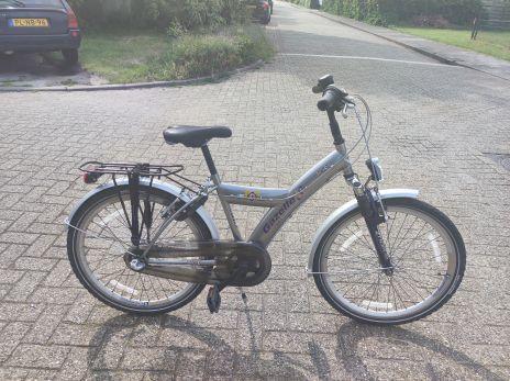 gazelle 24 inch geverd en met 3 speed, Fietsen en Brommers, Fietsen | Jongens, Gebruikt, 24 inch, Handrem, Versnellingen, Ophalen