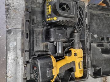 TE KOOP SCHROEF/BOORMACHINE. beschikbaar voor biedingen