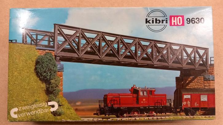 Kibri 9630 H0 Brug met pijlers, Hobby en Vrije tijd, Modeltreinen | H0, Zo goed als nieuw, Brug, Tunnel of Gebouw, Gelijkstroom