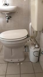 Wc met sanibroyeur, Ophalen, Zo goed als nieuw