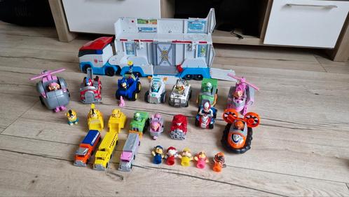 Grote collectie Paw Patrol voertuigen en poppetjes, Kinderen en Baby's, Speelgoed | Actiefiguren, Zo goed als nieuw, Ophalen of Verzenden