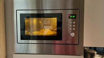 Inbouw Combimagnetron RVS - Zo goed als nieuw! beschikbaar voor biedingen