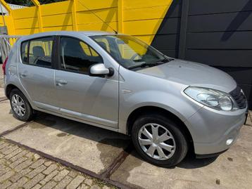 Dacia Sandero 1.2 16V 2010 Grijs trekhaak airco beschikbaar voor biedingen