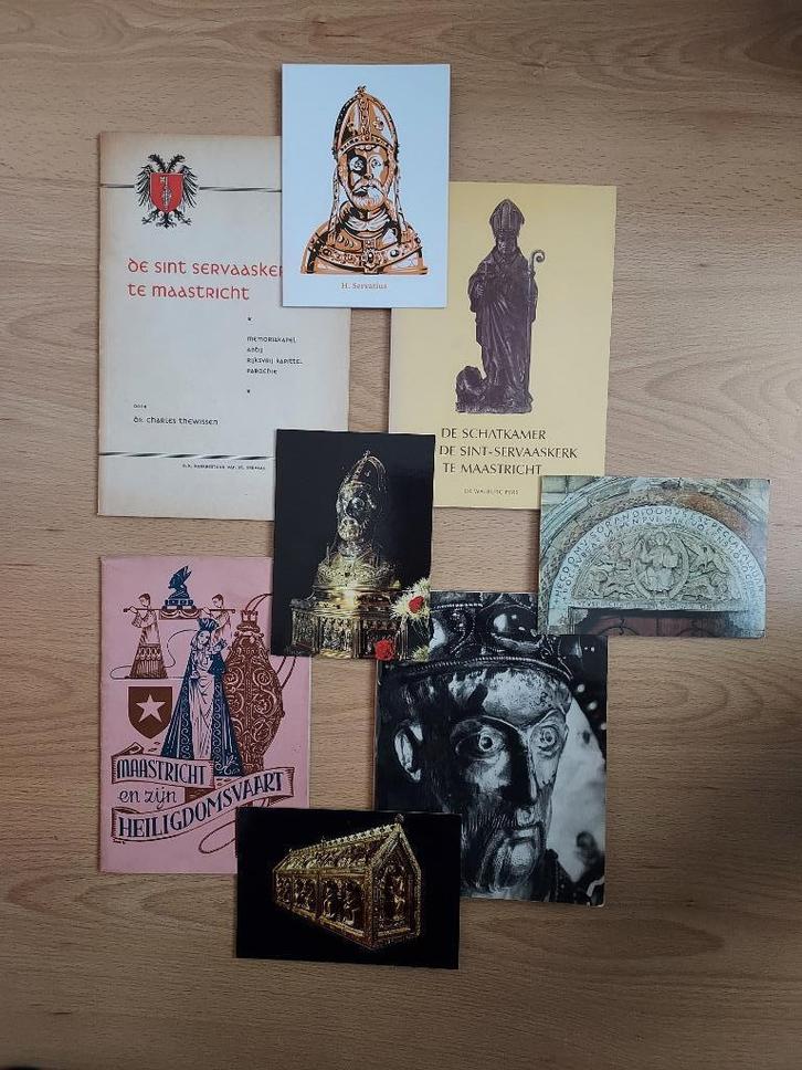 4 boekjes over De Sint-Servaaskerk en Heiligdomsvaart, Boeken, Geschiedenis | Stad en Regio, Gelezen, Ophalen of Verzenden