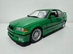 Ut models bmw e36 318is sedan green 1:18 costum utmodels, Hobby en Vrije tijd, Modelauto's | 1:18, Ophalen of Verzenden, Zo goed als nieuw