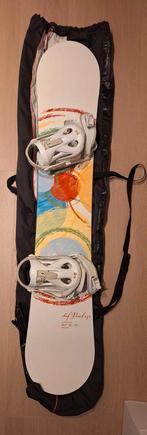 Snowboard 152 cm met bindingen en hoes, Ophalen of Verzenden, Zo goed als nieuw, Board