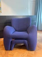 Leolux fauteuil Echnaton met hocker en poef, Huis en Inrichting, Fauteuils, Ophalen, 75 tot 100 cm, Zo goed als nieuw, Stof