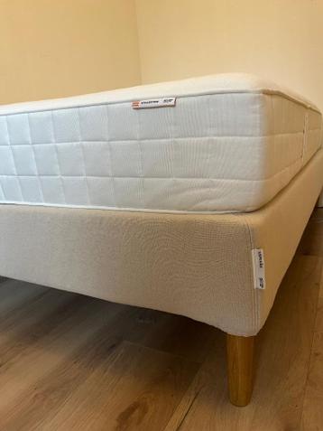 IKEA bedframe Espevar en matras Hyllestad middelhard 140x200 - afbeelding 6
