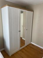 Wit Kledingkast 162x210cm, Huis en Inrichting, Ophalen, Scandi, 200 cm of meer, 150 tot 200 cm