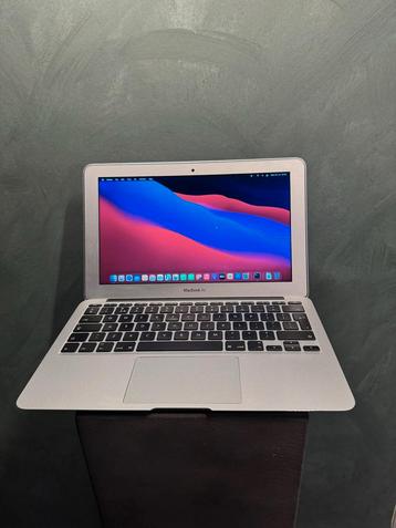 De MacBook Air 11″ Early 2014 laptop in nette staat! beschikbaar voor biedingen