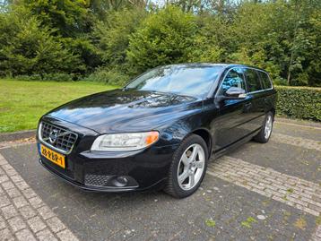 Volvo V70 1.6 T4 AUT 2011 Zwart Youngtimer  beschikbaar voor biedingen