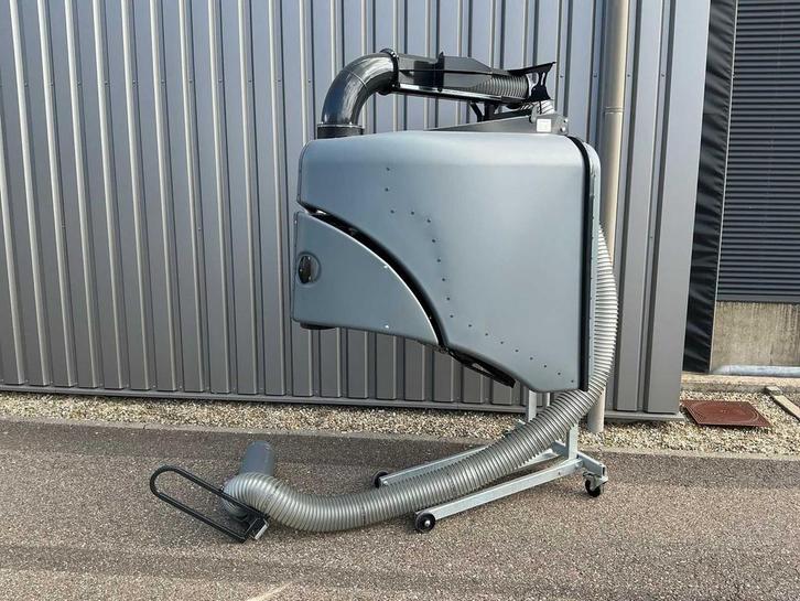 2022 Egholm 22 GOT Grascontainer met bladzuigslang, Zakelijke goederen, Machines en Bouw | Tuin, Park en Bosbouw, Overige typen