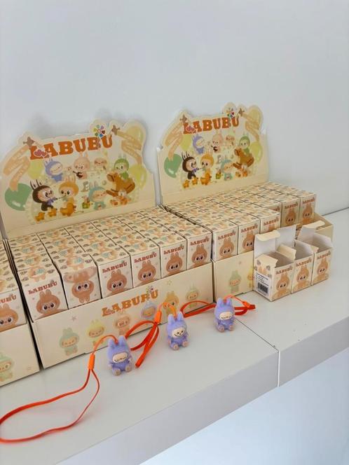 LABUBU GROOTHANDEL / PARTIJEN / ALLES LEVERBAAR, Verzamelen, Poppetjes en Figuurtjes, Nieuw, Ophalen of Verzenden