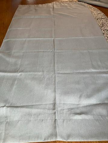 3 Verduisterende Gordijnen 137x250cm beschikbaar voor biedingen