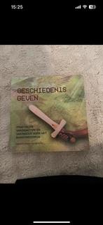 Geschiedenis geven, Boeken, Meereke Bosua; Ron de Bruin, Zo goed als nieuw, Alpha, HBO