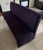 Zeer mooie eetkamer bank paars/aubergine op wieltjes, Huis en Inrichting, Stoelen, Ophalen, Zo goed als nieuw, Overige kleuren