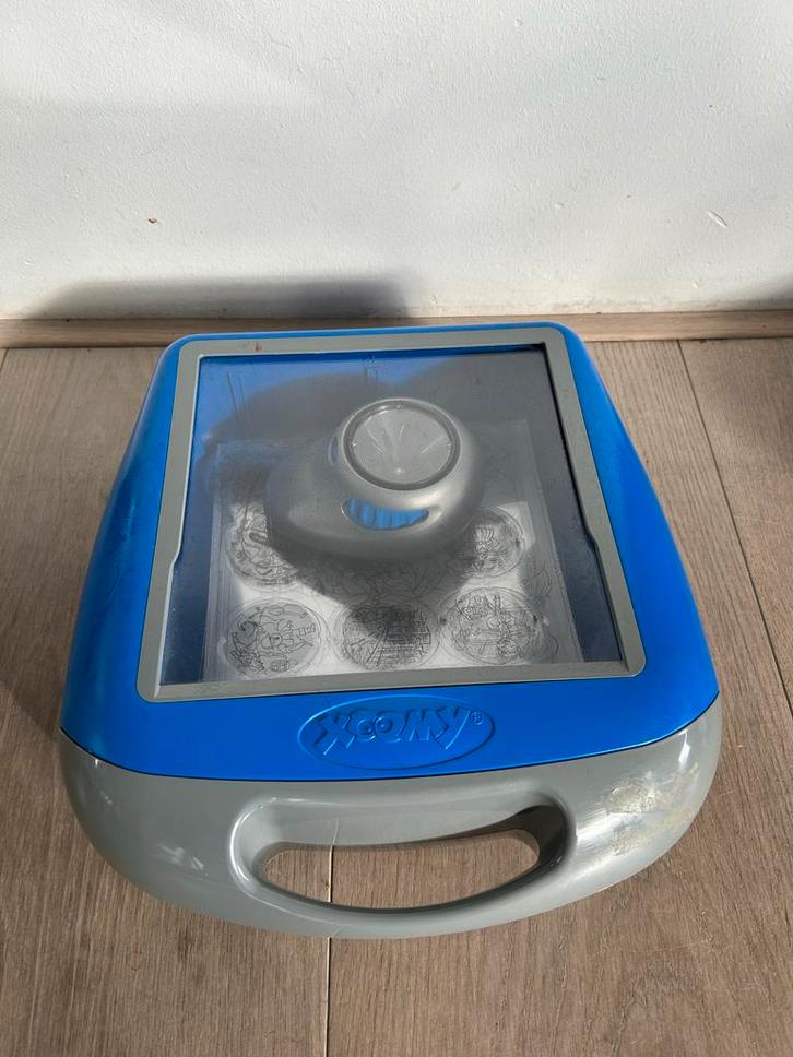 XComy Tekentafel Projector Ravensburger, Kinderen en Baby's, Speelgoed | Educatief en Creatief, Zo goed als nieuw, Knutselen, Met licht