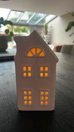 Leuk huisje met led verlichting, Ophalen of Verzenden, Zo goed als nieuw