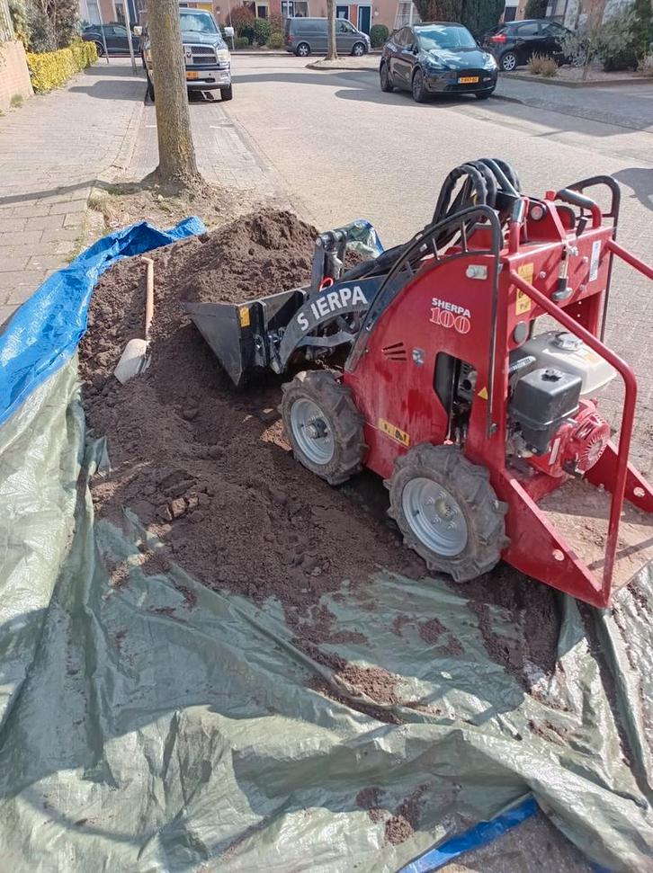 MINI-LOADER SERVICE, Diensten en Vakmensen, Tuinmannen en Stratenmakers