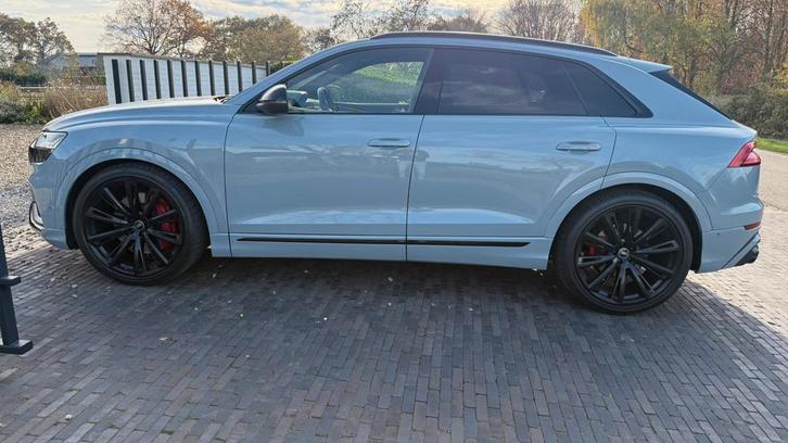 Audi Q8 SQ8 TDI Quattro 435PK Tiptronic 2020 Pijlgrijs, Auto's, Audi, Particulier, SQ8, 360° camera, 4x4, Aangepast voor mindervaliden
