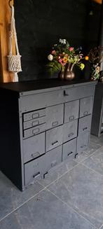 Mat zwarte metalen legerkist kast locker ladenkast, Ophalen