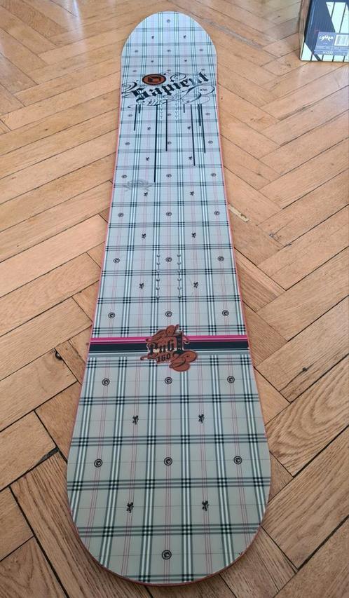 Snowboard uitrusting: board, bindings, helm en brillen, Sport en Fitness, Snowboarden, Zo goed als nieuw, Schoenen, Ophalen of Verzenden