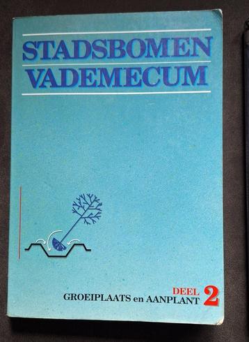 Boek stadsbomen vademecum dl 2 beschikbaar voor biedingen
