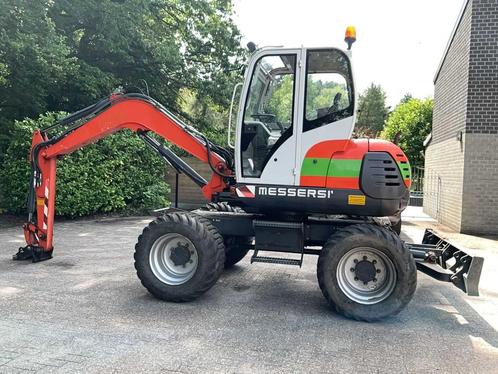 2010 Messersi M60W graafmachine, Zakelijke goederen, Machines en Bouw | Kranen en Graafmachines, Graafmachine