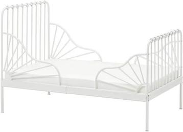IKEA peuterbed meegroeibed + matrassen beschikbaar voor biedingen